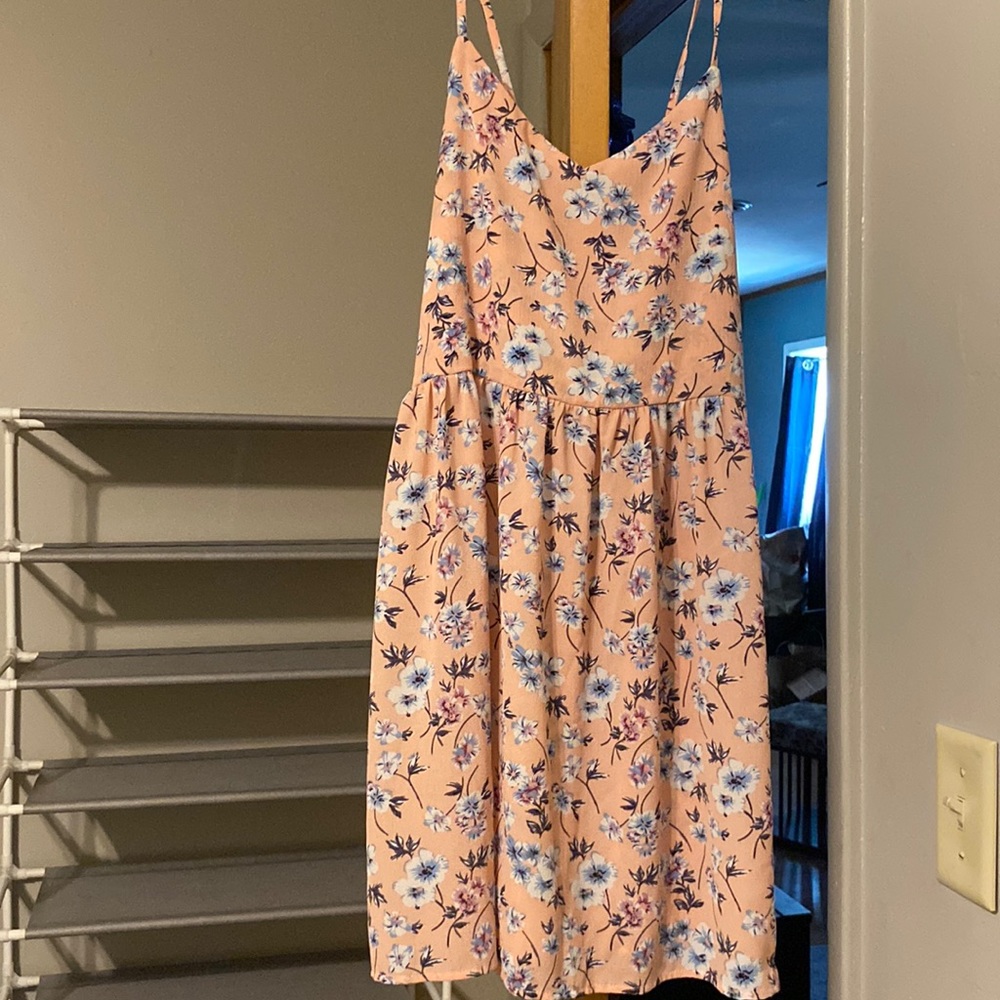 NWOT super cute floral dress.